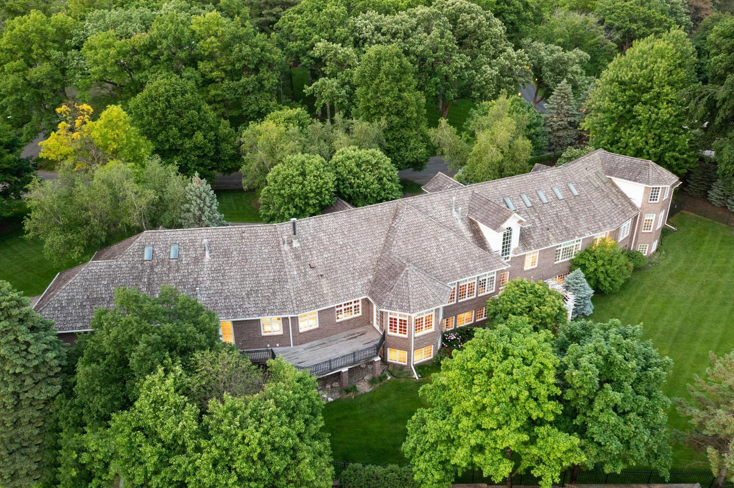4700 Merilane Avenue, Edina, MN 55436