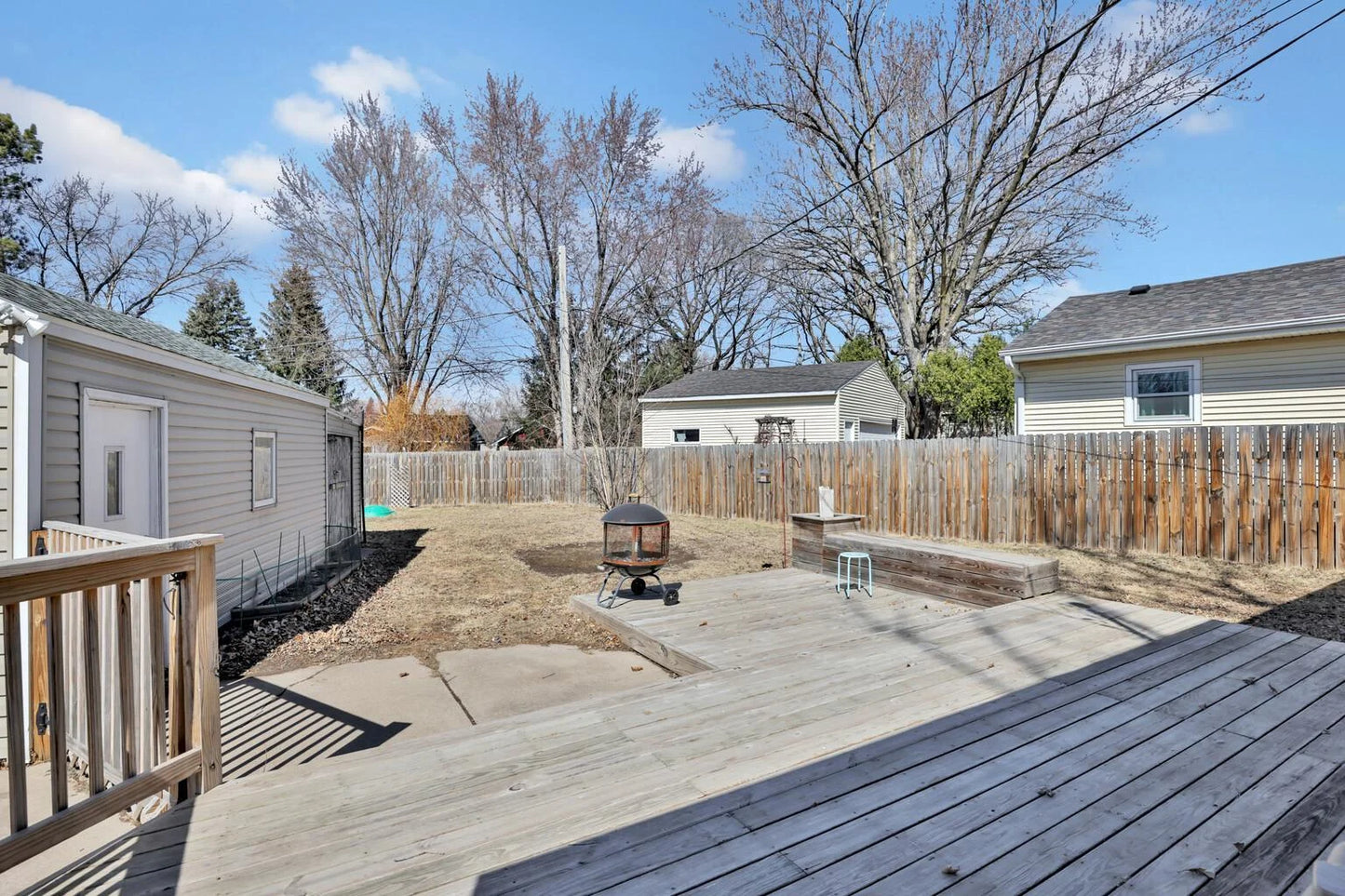 1955 Polaris Place, North Saint Paul, MN 55109