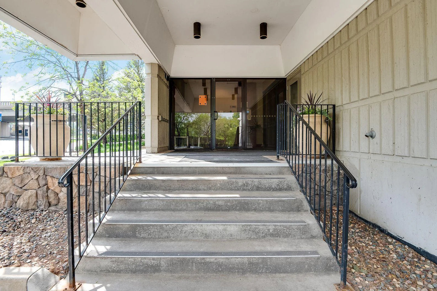 1920 1st Street, Minneapolis, MN 55454