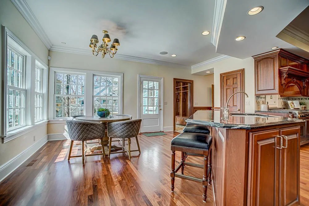 4927 Lake Avenue, White Bear Lake, MN 55110