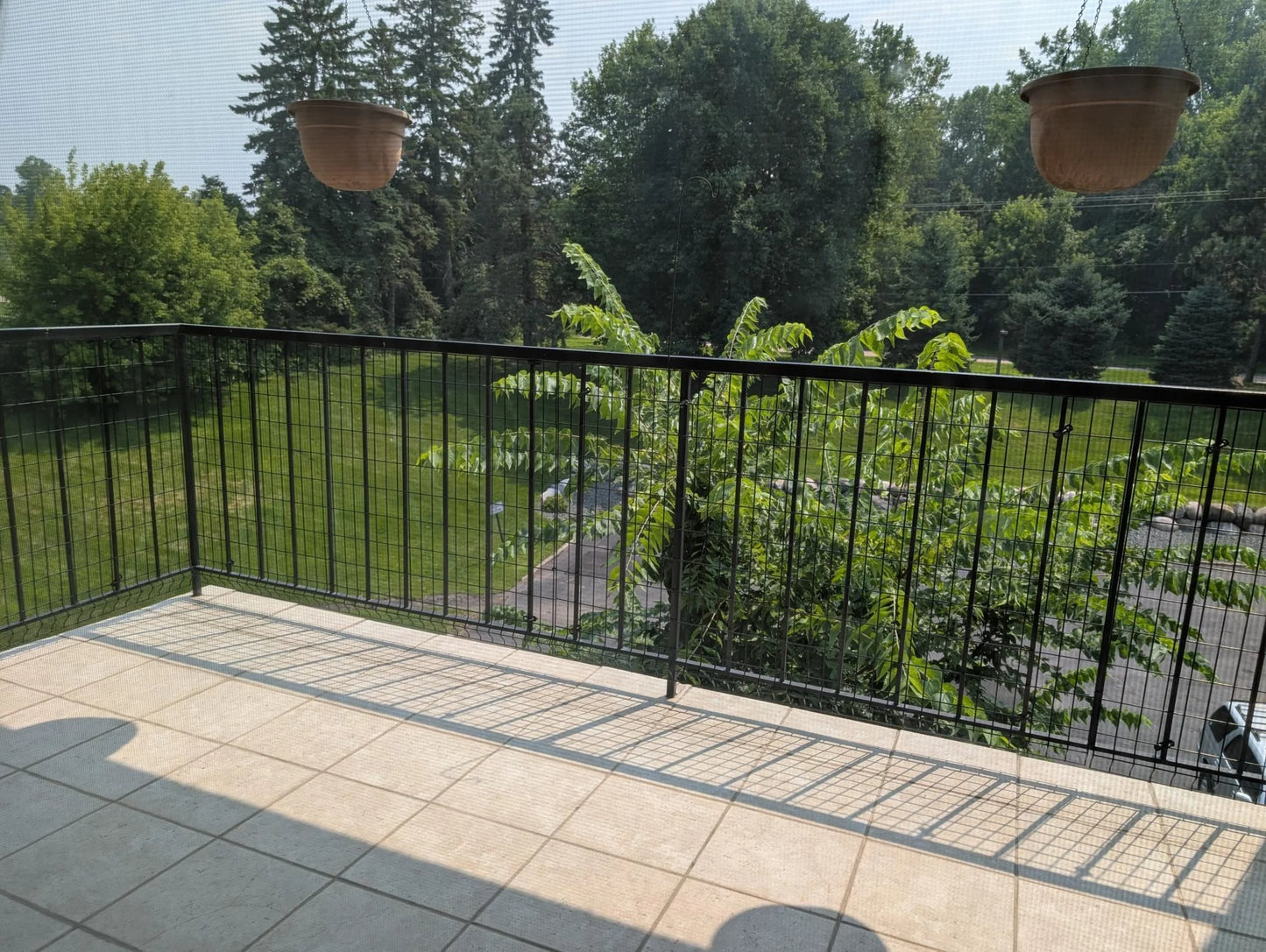 2485 Londin Lane, Maplewood, MN 55119