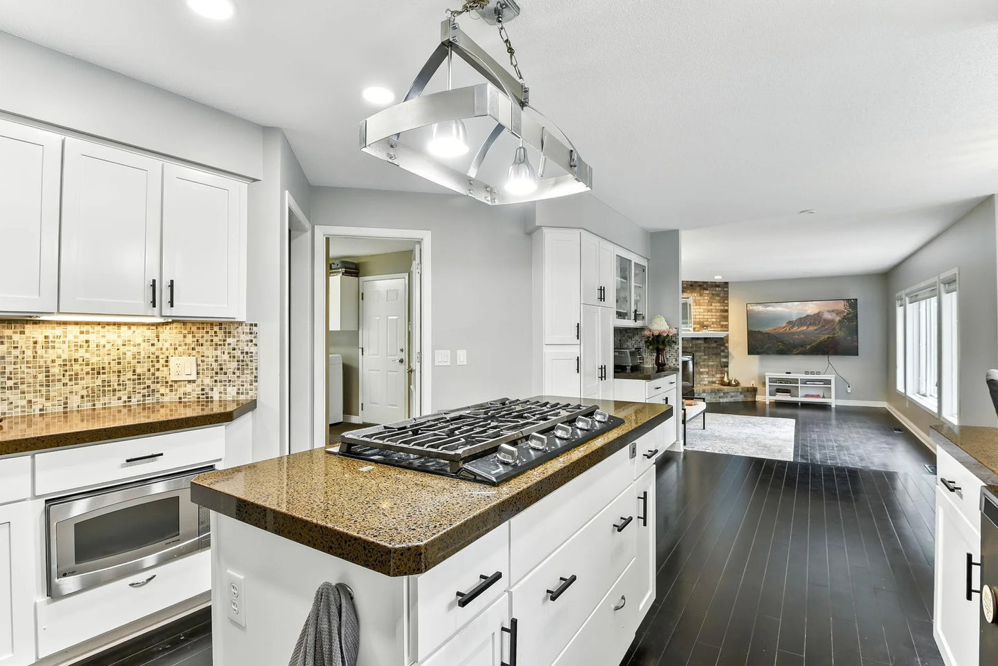 6170 Dallas Lane, Plymouth, MN 55446