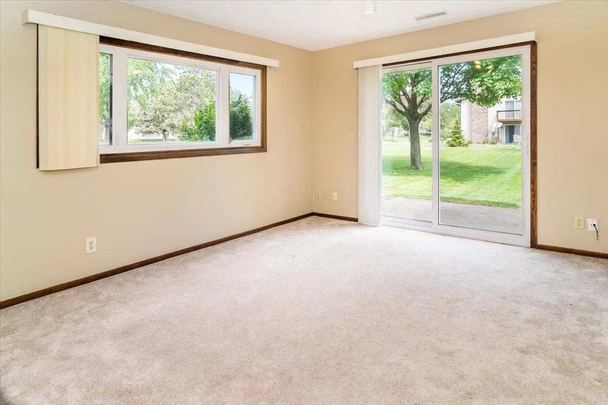 10382 Juniper Lane, Eden Prairie, MN 55347