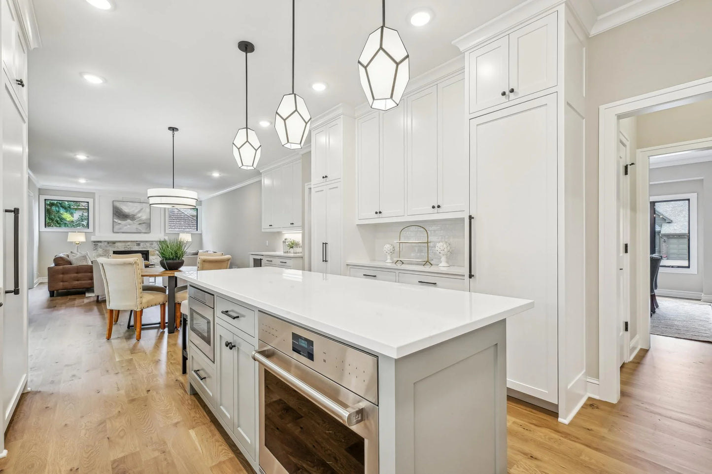 9535 Olympia Drive, Eden Prairie, MN 55347