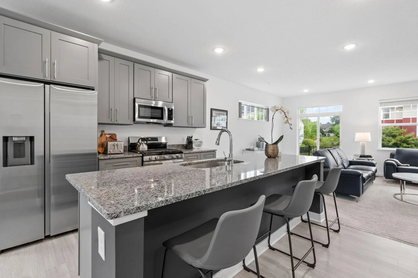 3141 Clover Ridge Drive, Chaska, MN 55318