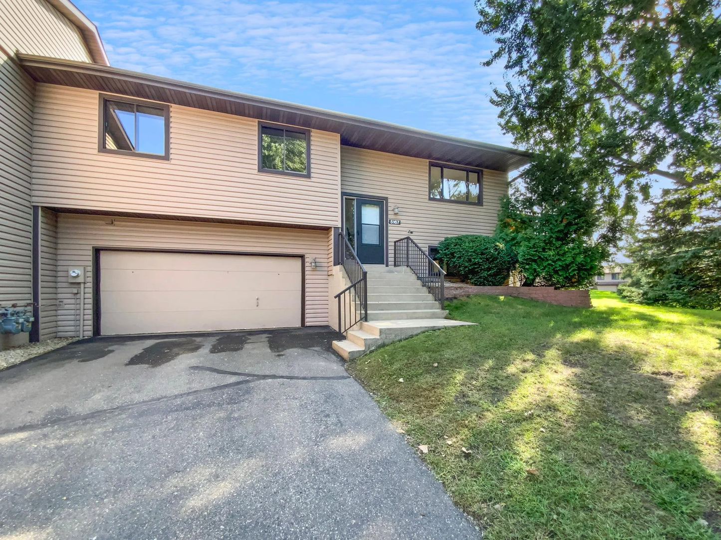 5167 148th Street, Apple Valley, MN 55124