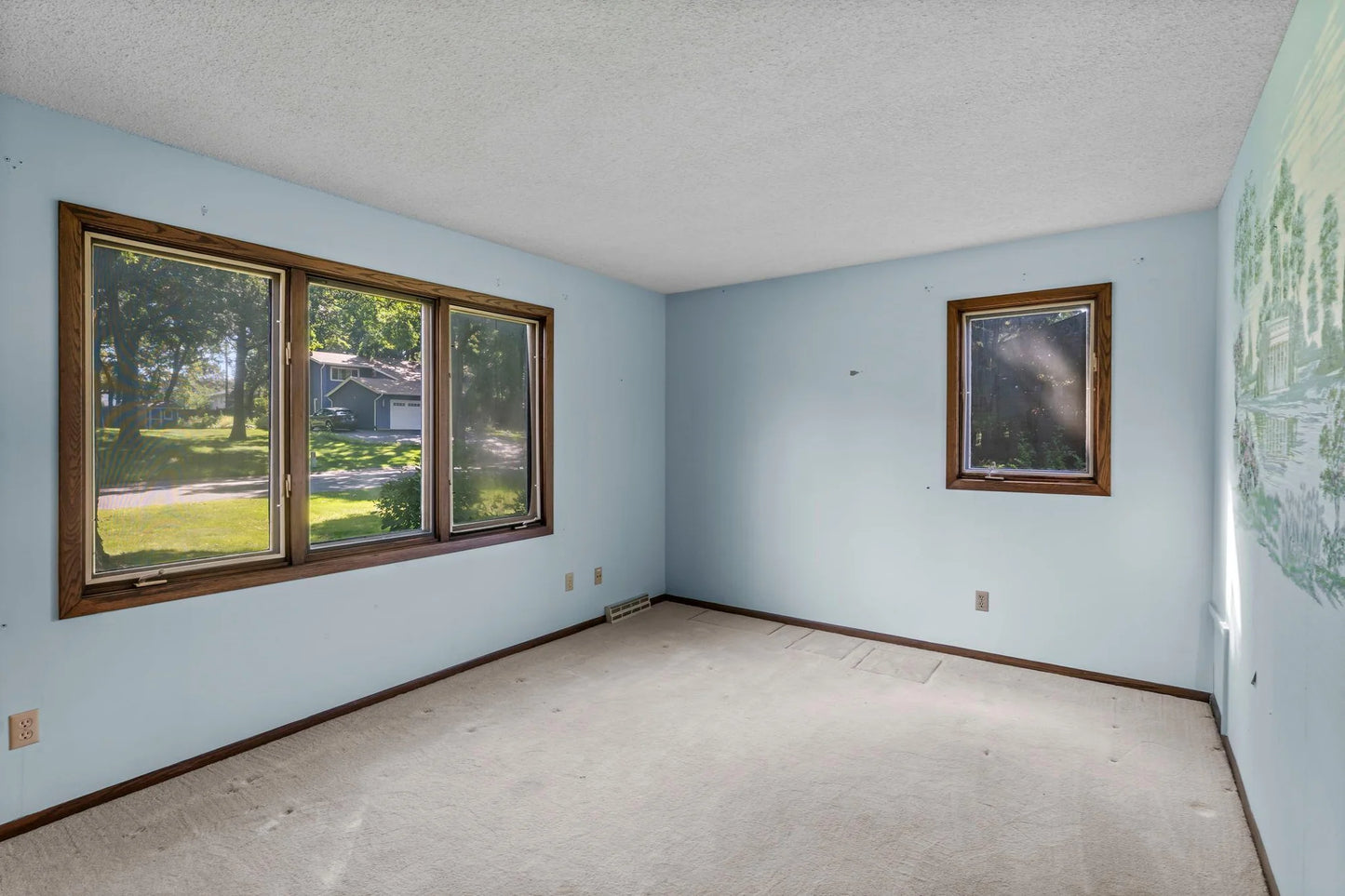 5400 Malibu Drive, Edina, MN 55436