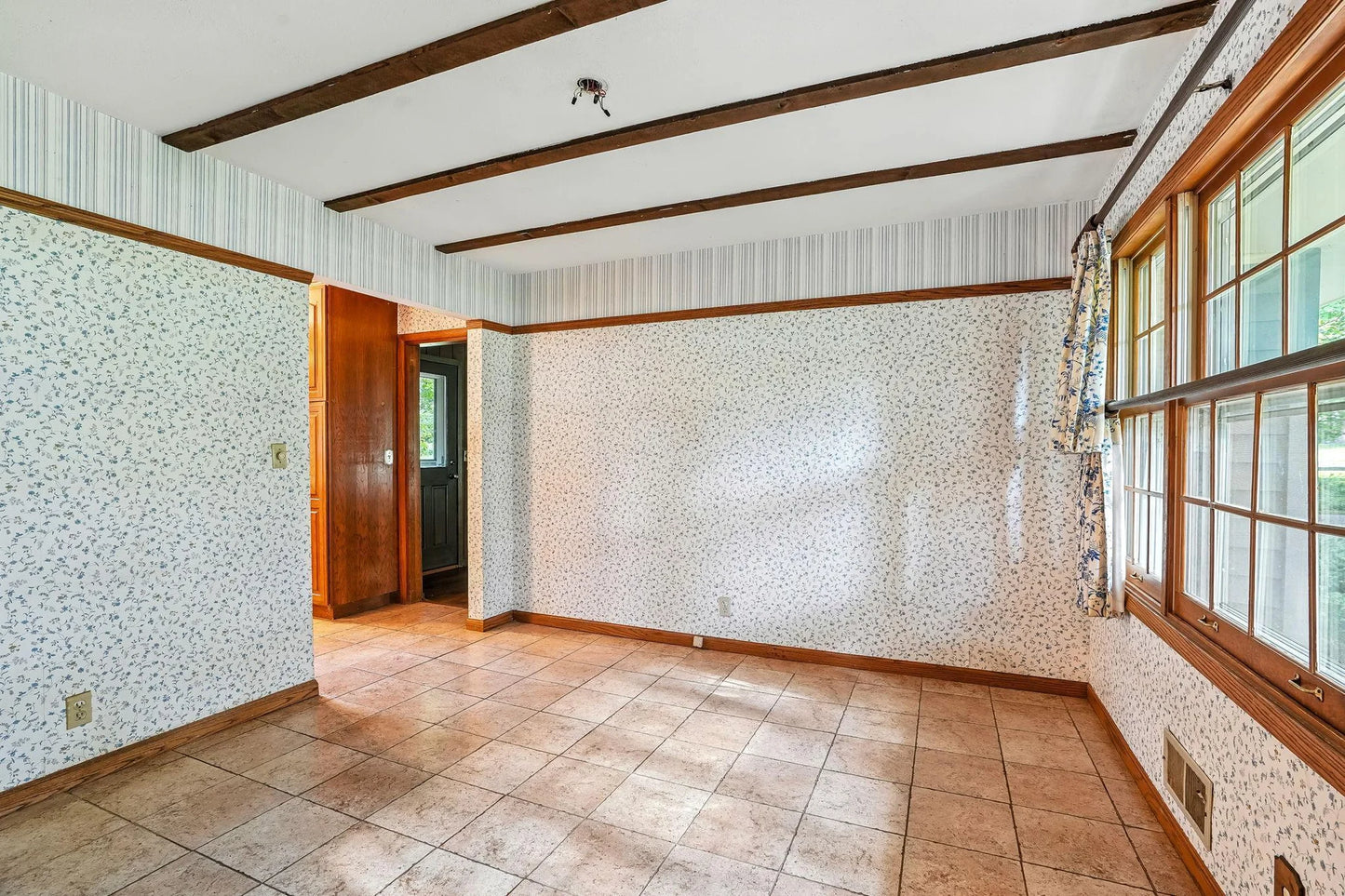 301 Kenmar Circle, Minnetonka, MN 55305