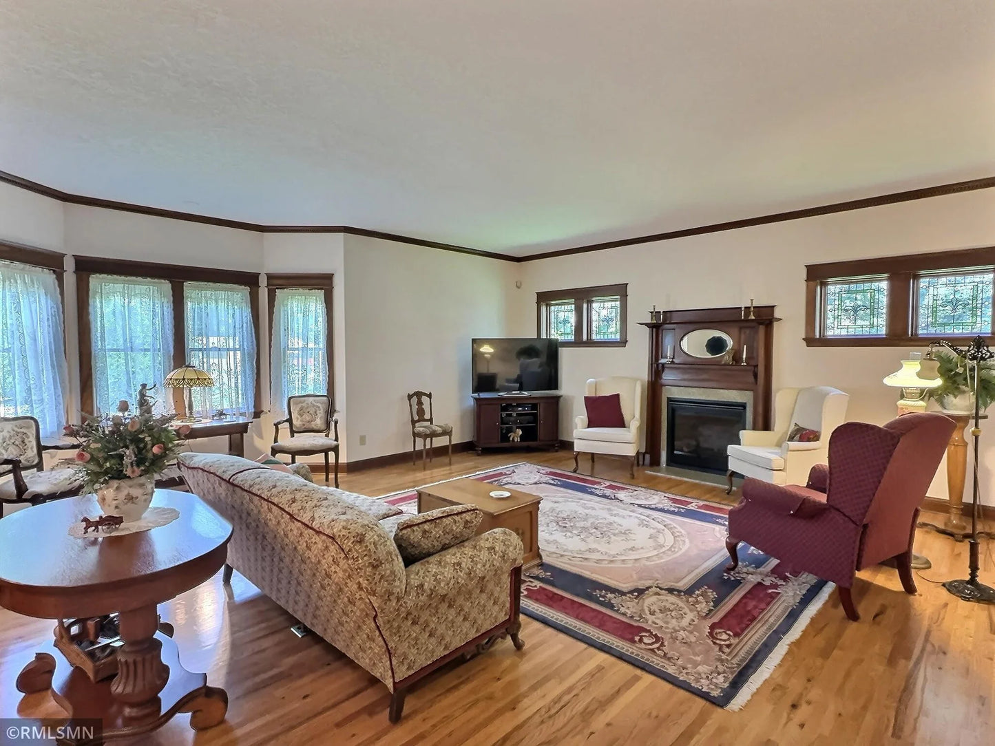 211 4th Street, Maple Lake, MN 55358
