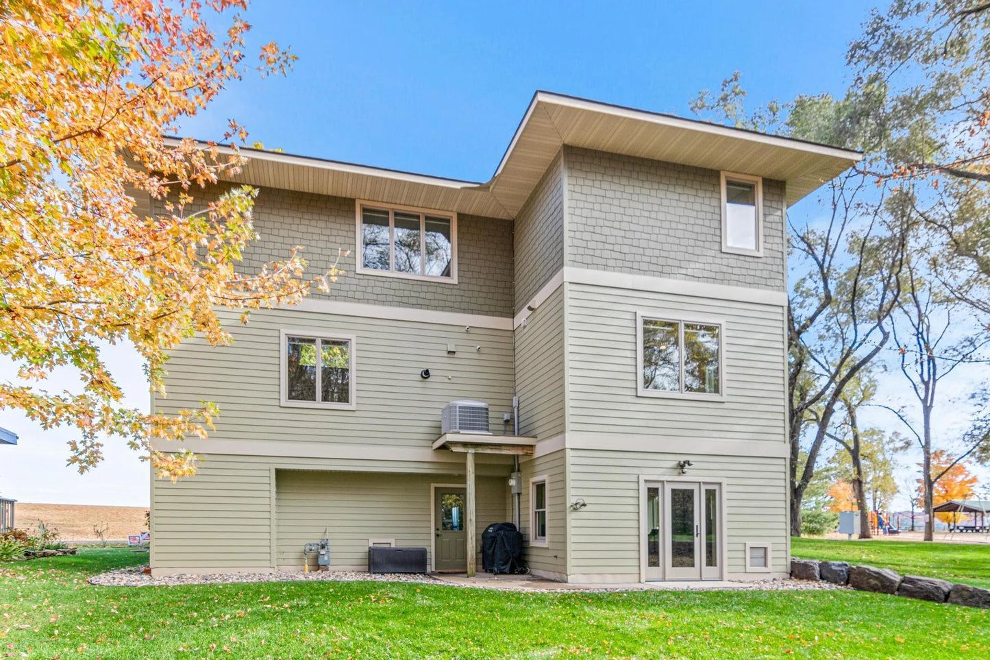 1880 Riviera Avenue, Lake Saint Croix Beach, MN 55043