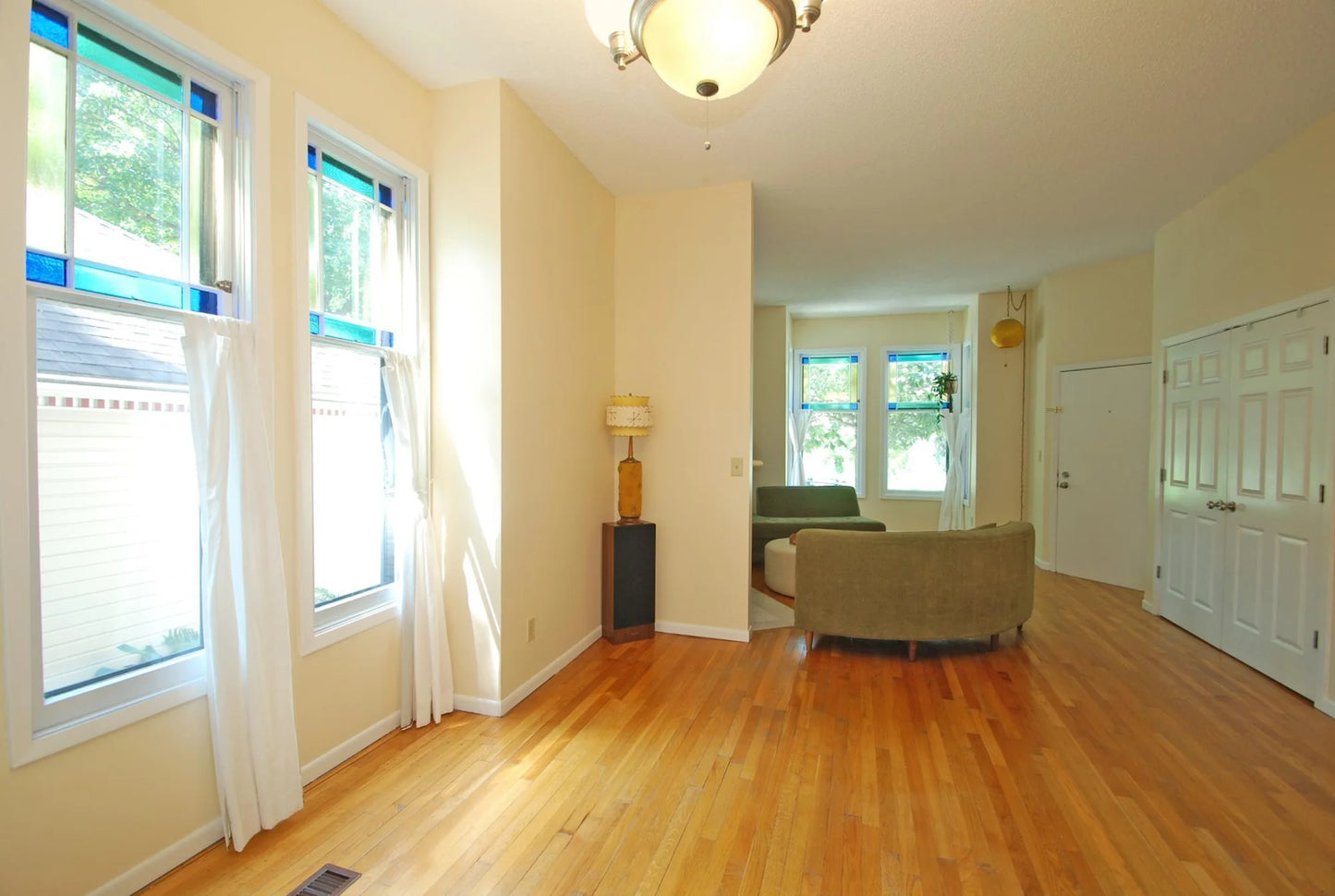 214 Mackubin Street, Saint Paul, MN 55102