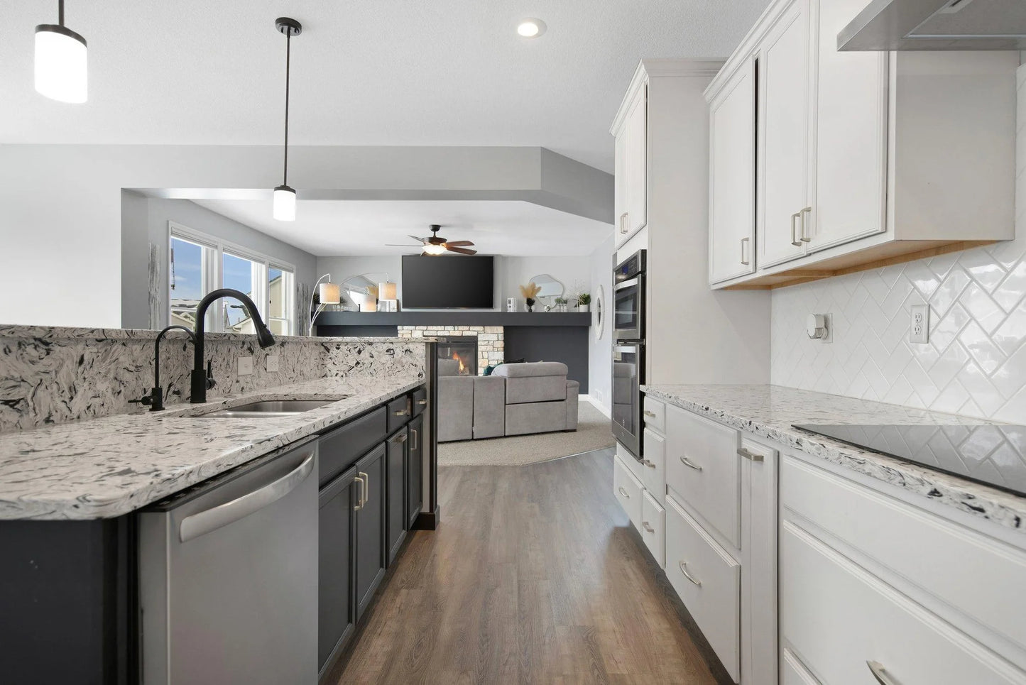 5204 Porchlight , Woodbury, MN 55129