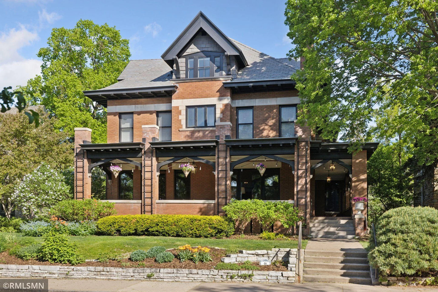 46 Crocus Place, Saint Paul, MN 55102