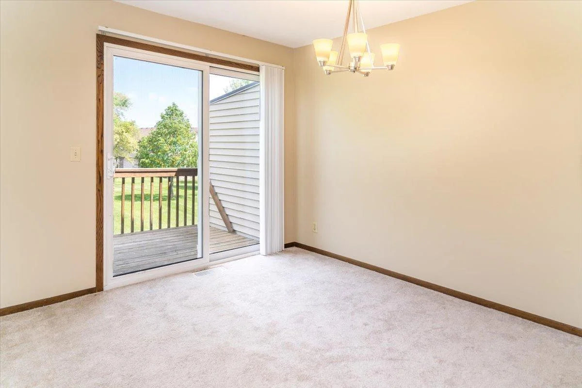 10382 Juniper Lane, Eden Prairie, MN 55347