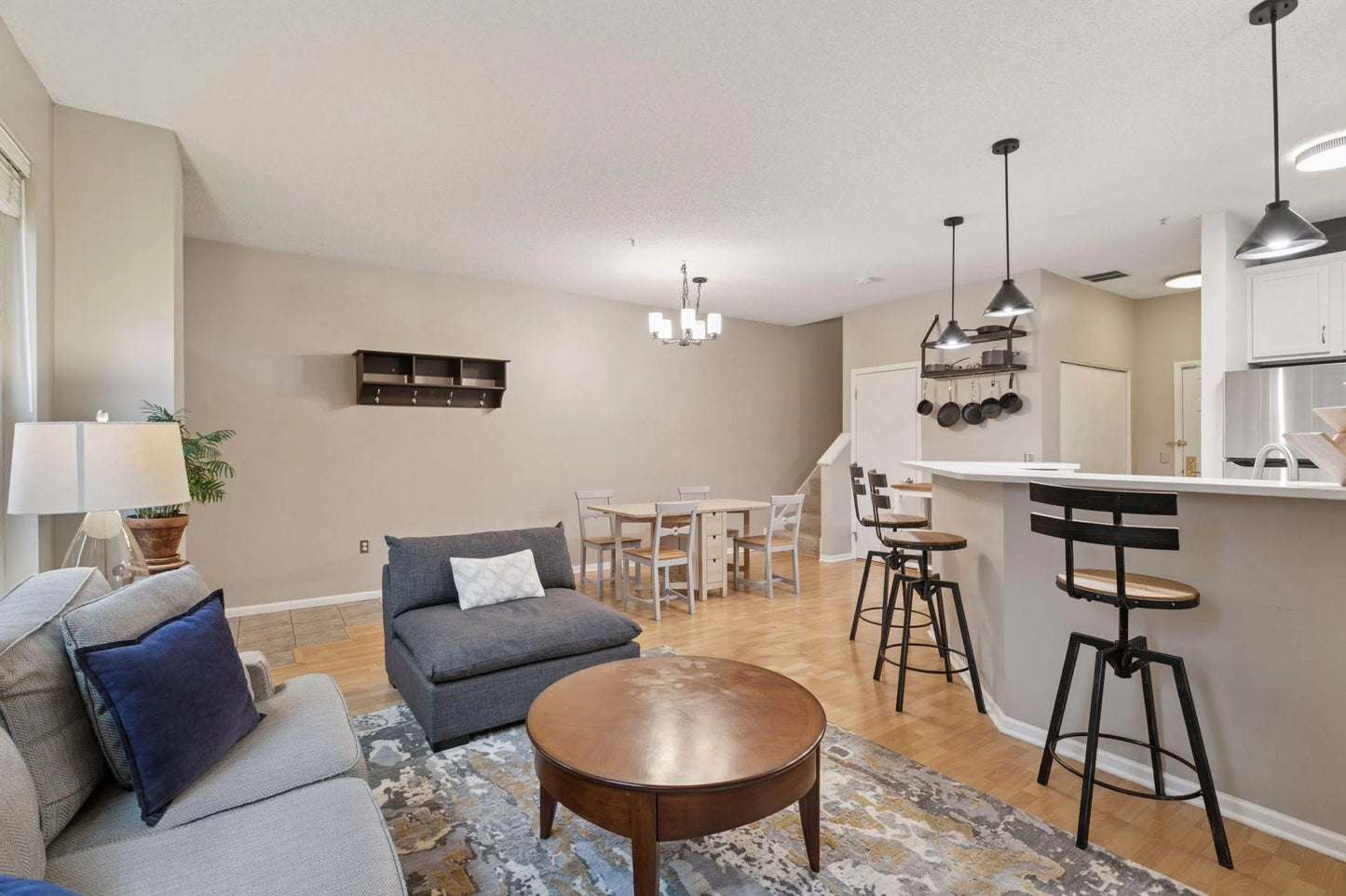 575 1st Street, Minneapolis, MN 55401