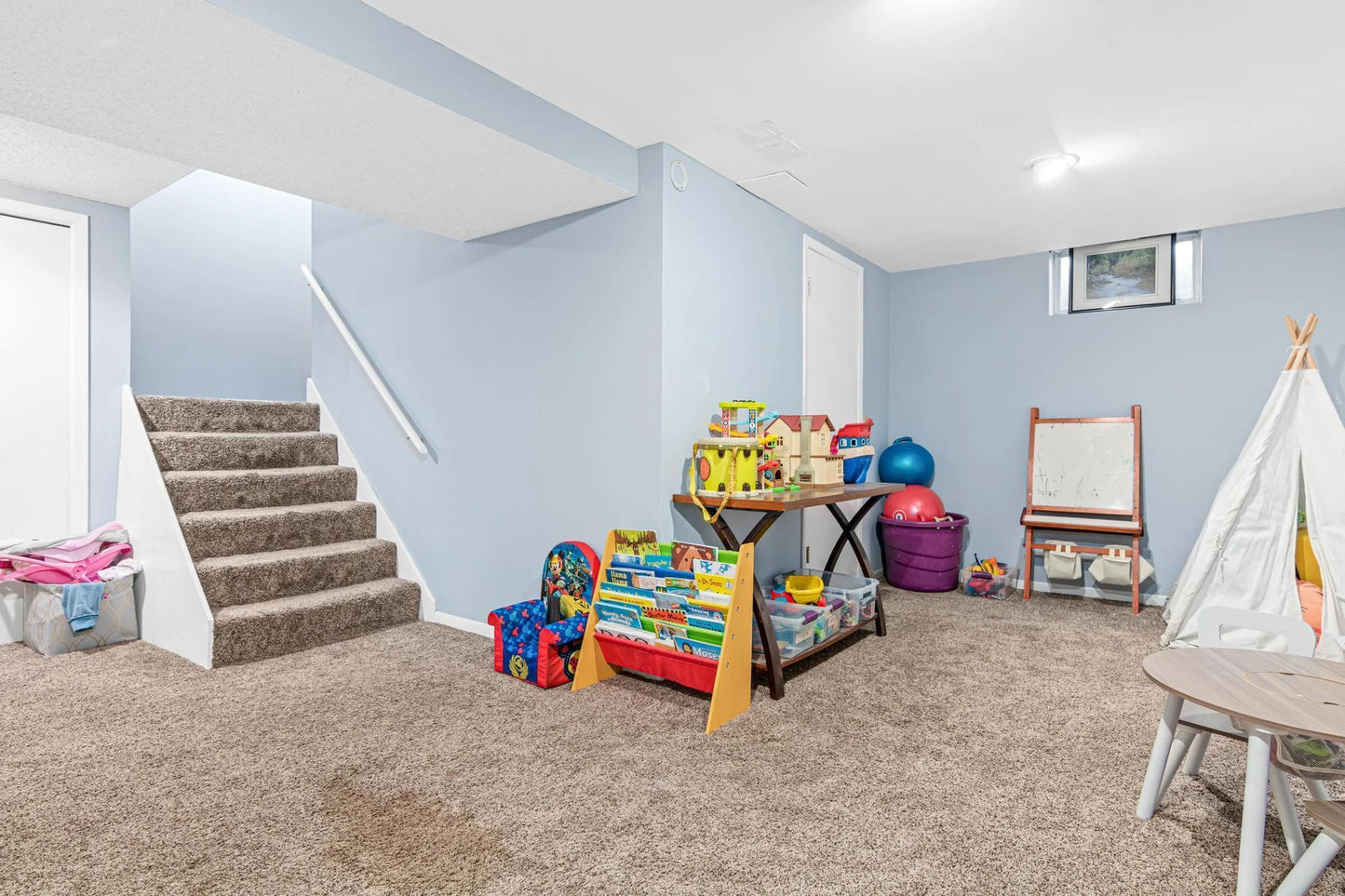 25 Birnamwood Drive, Burnsville, MN 55337
