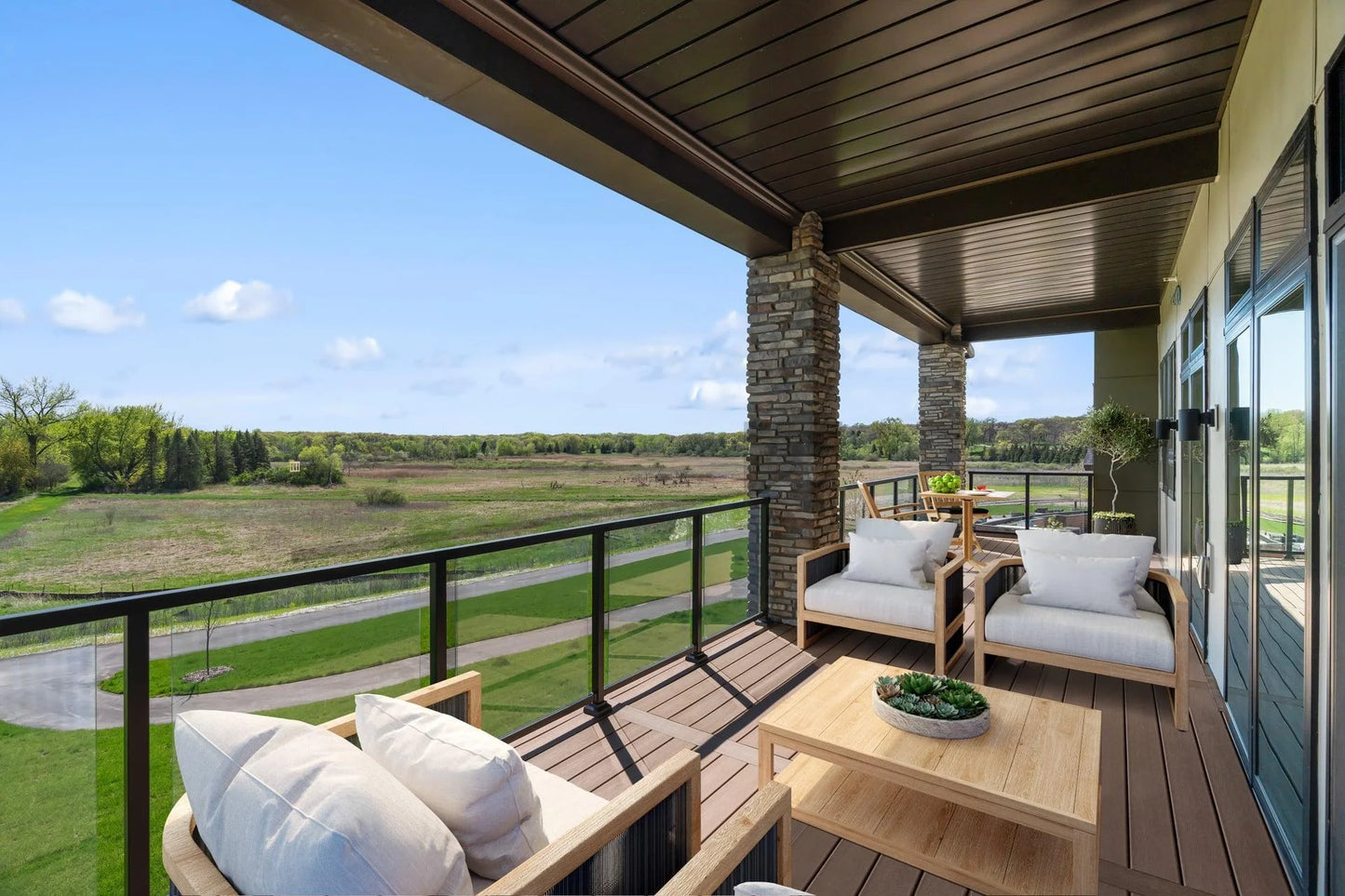 1 Hill Farm Road, North Oaks, MN 55127