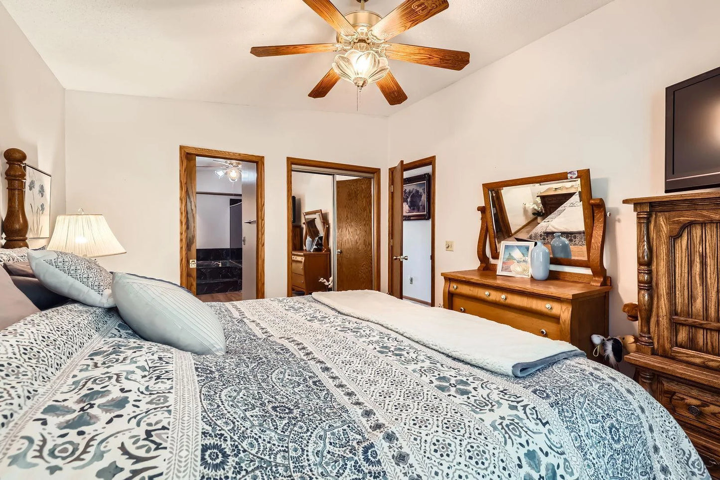 14890 Country Road, Rogers, MN 55374