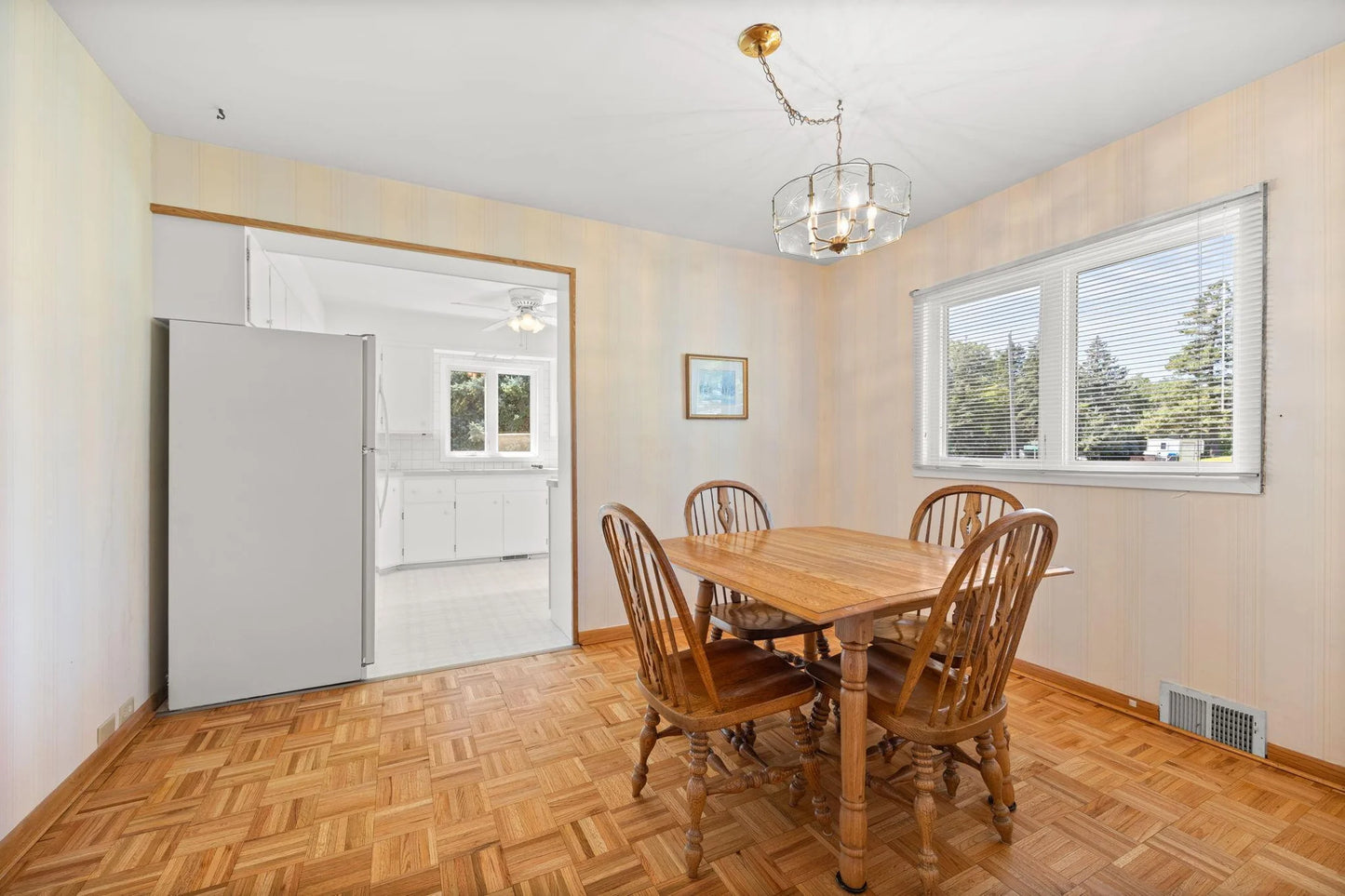 4820 Yorktown Lane, Plymouth, MN 55442