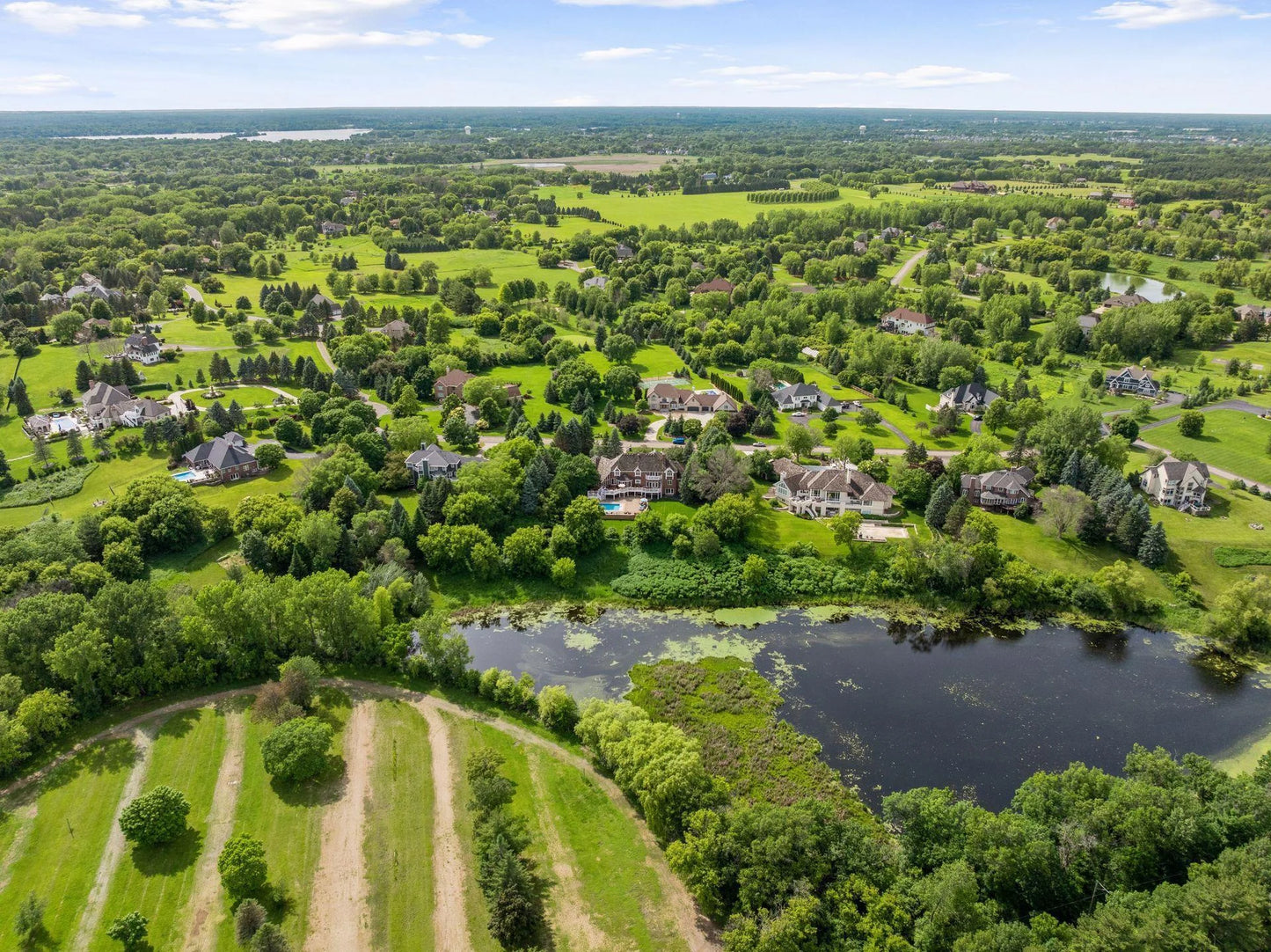10 Apple Orchard Court, Dellwood, MN 55110