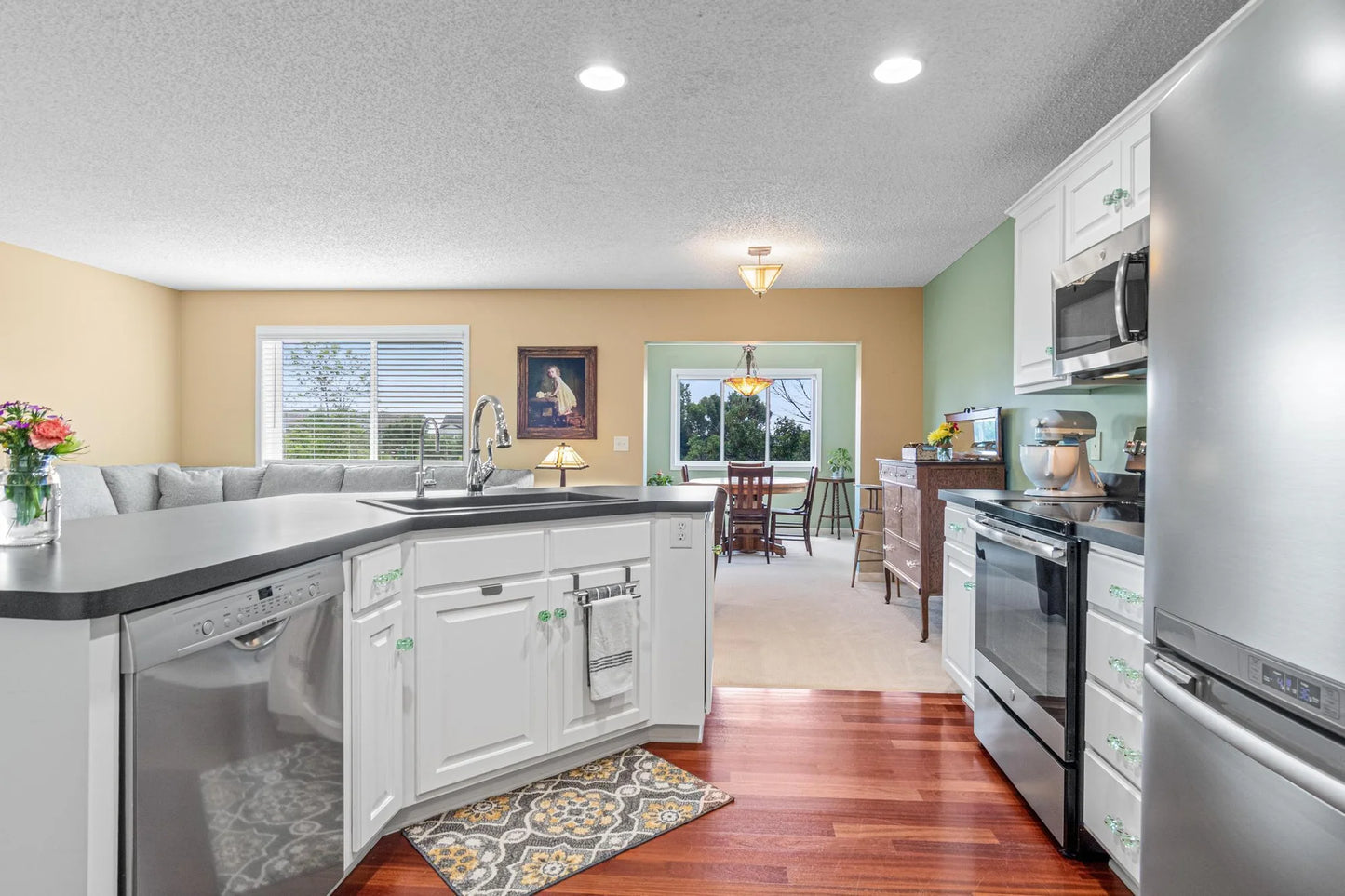 10317 Kittredge Parkway, Otsego, MN 55301