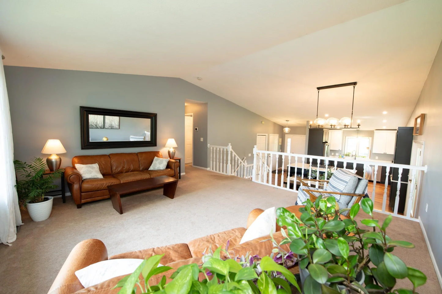 5910 Pineview Lane, Plymouth, MN 55442