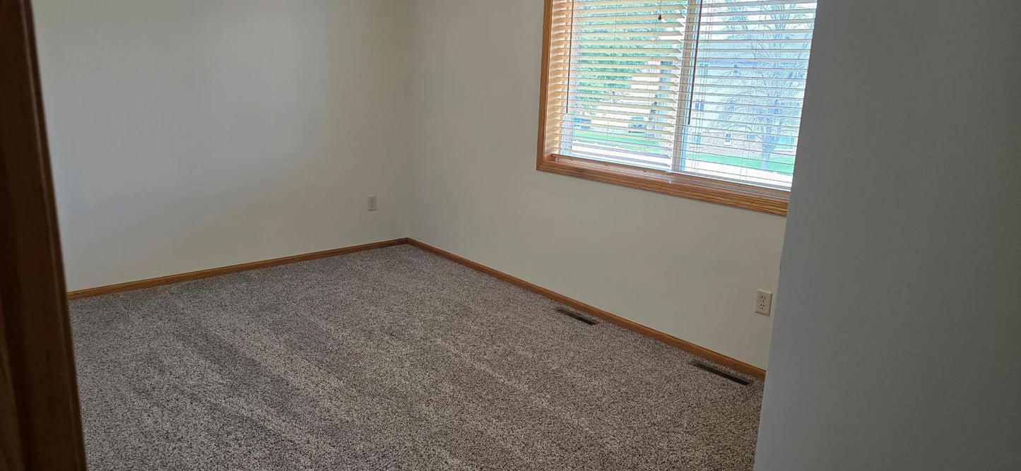 5293 Manchester Drive, Maple Plain, MN 55359