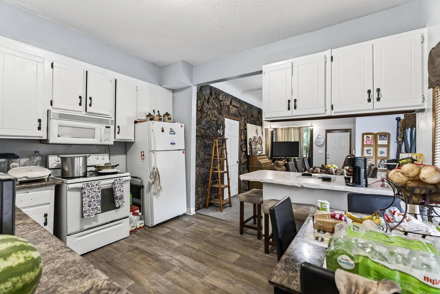 2523 Thomas Avenue, Minneapolis, MN 55411