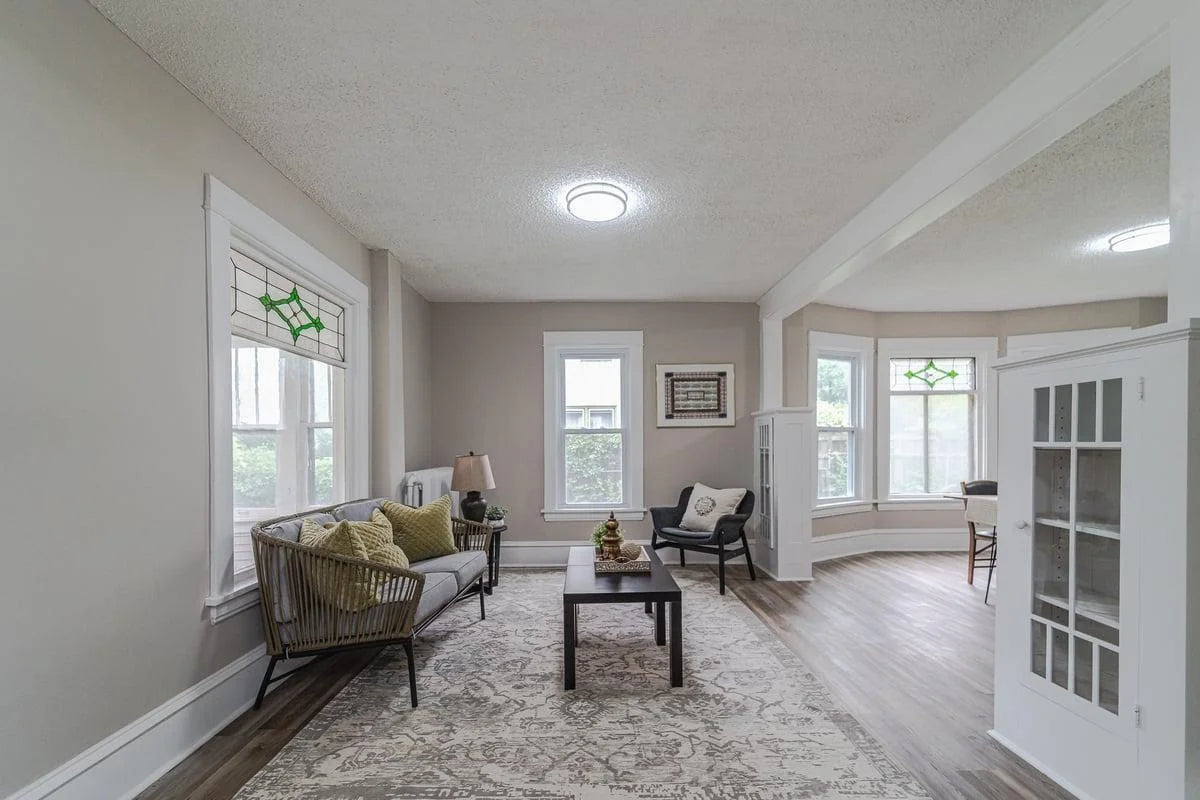 2156 Saint Anthony Avenue, Saint Paul, MN 55104