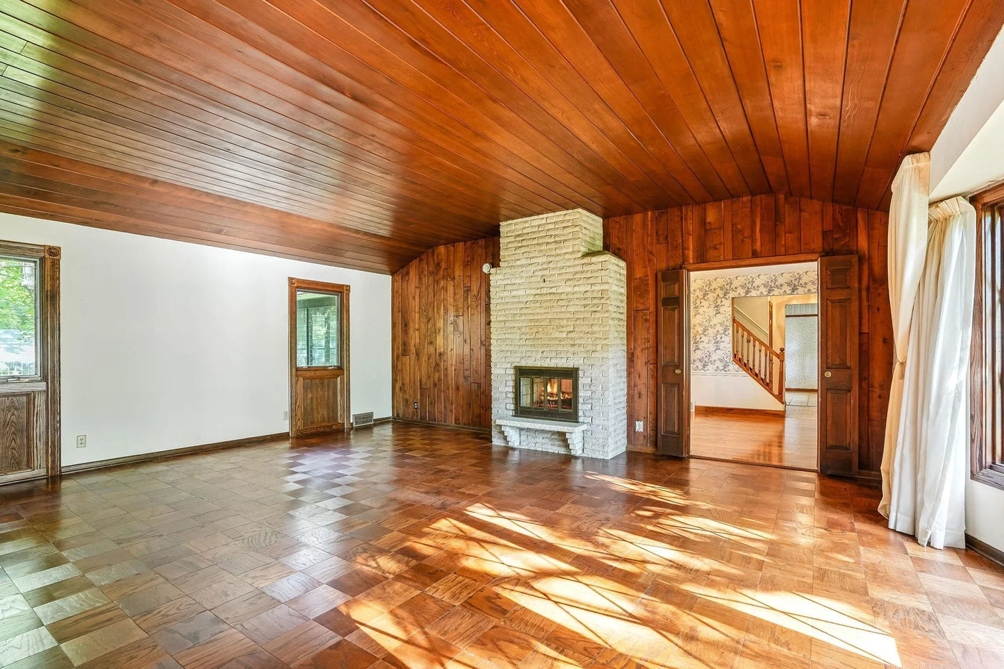 301 Kenmar Circle, Minnetonka, MN 55305