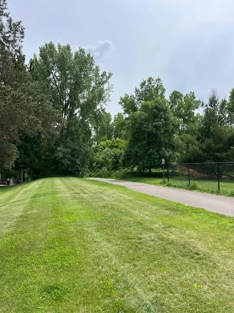 4918 Grenwich Trail, Oakdale, MN 55128