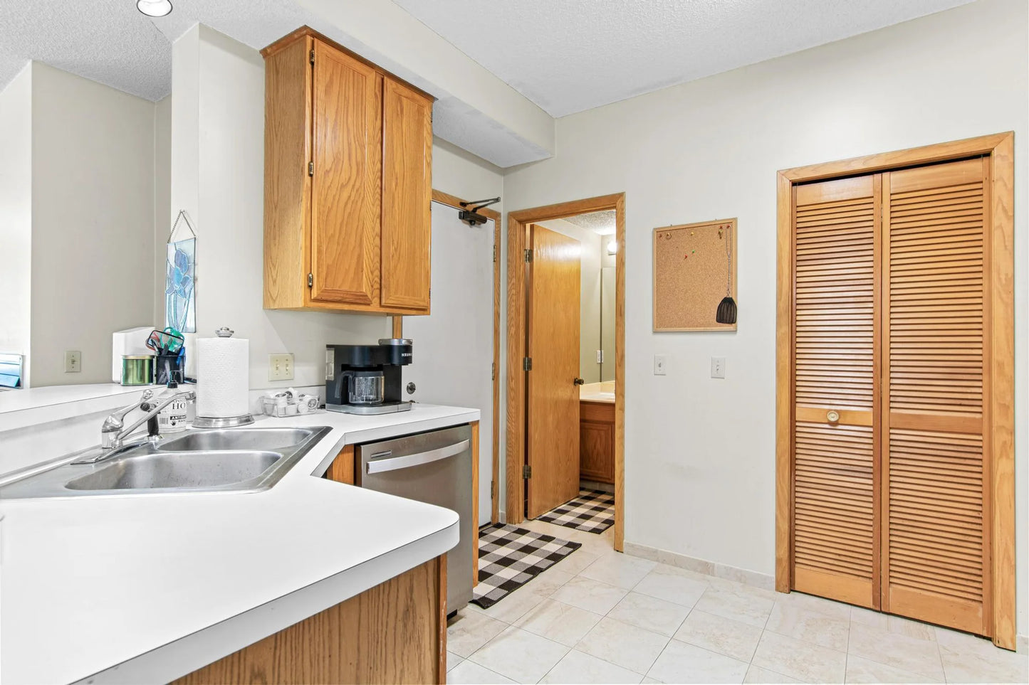 18341 Coneflower Lane, Eden Prairie, MN 55346