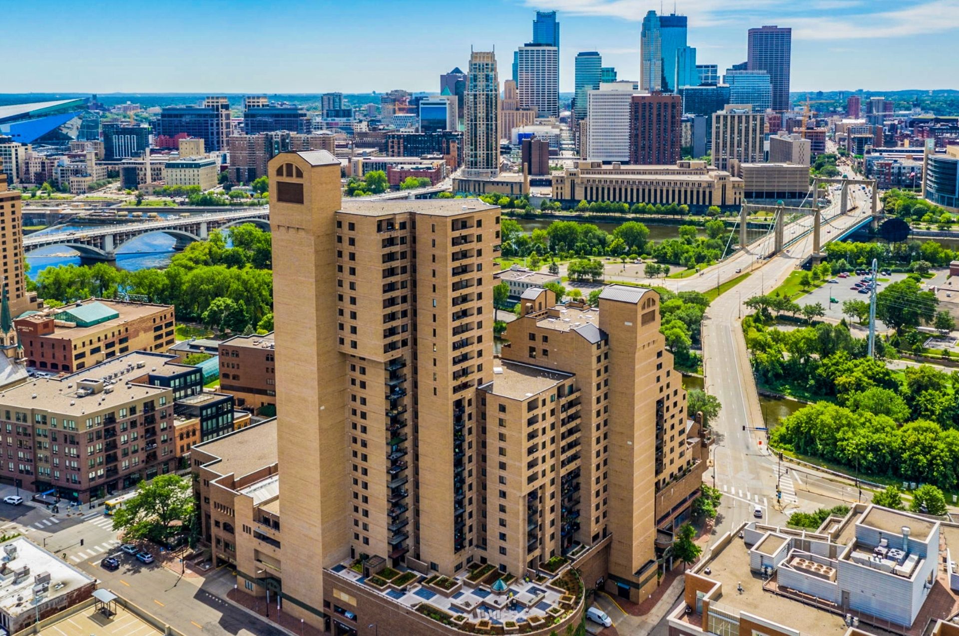 $449,000 luxury home for sale at 1101 1st Ave NE #1006, Minneapolis
