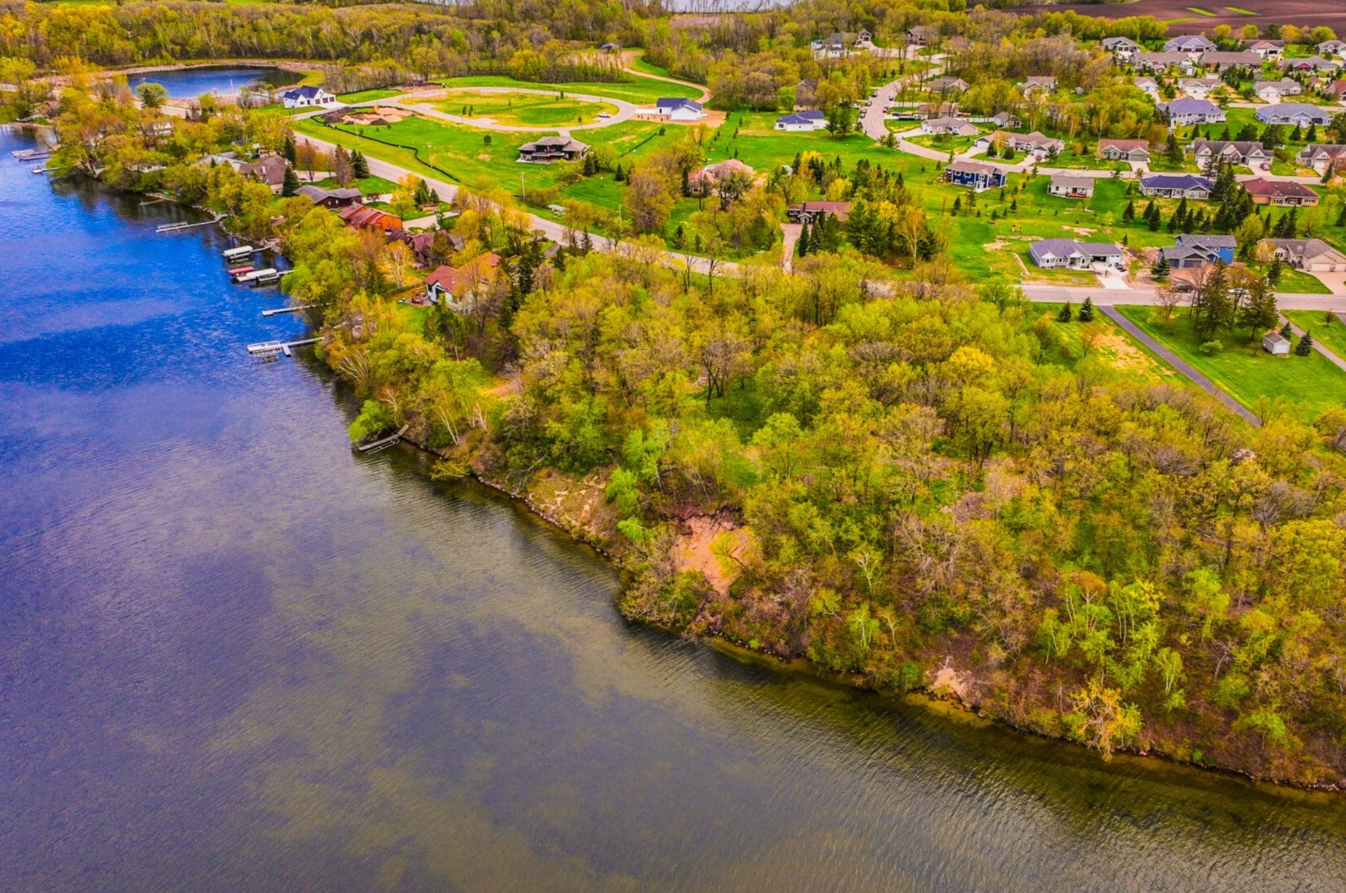$2,995,000 luxury home for sale at 798 South Shore Dr, Detroit Lakes