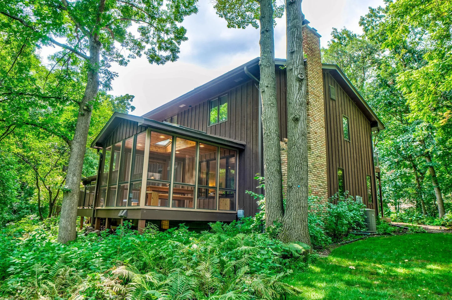 44 Deep Lake Road, North Oaks, MN 55127