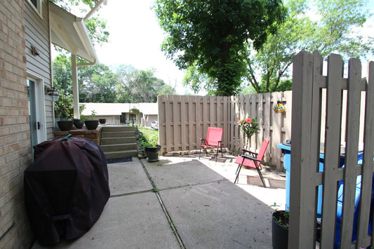 5304 Yorktown Lane, Plymouth, MN 55442