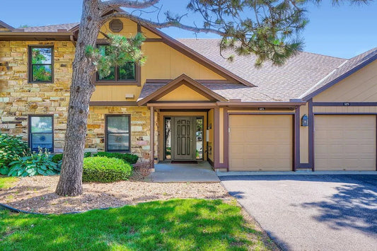5275 Balmoral Lane, Bloomington, MN 55437