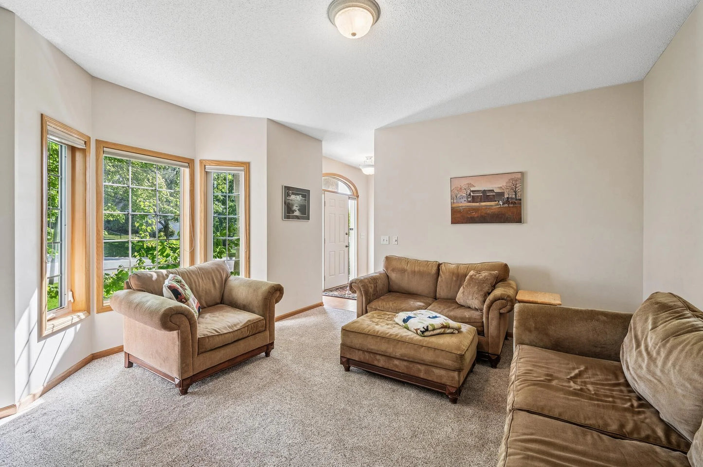 505 Chapel Court, Eagan, MN 55121