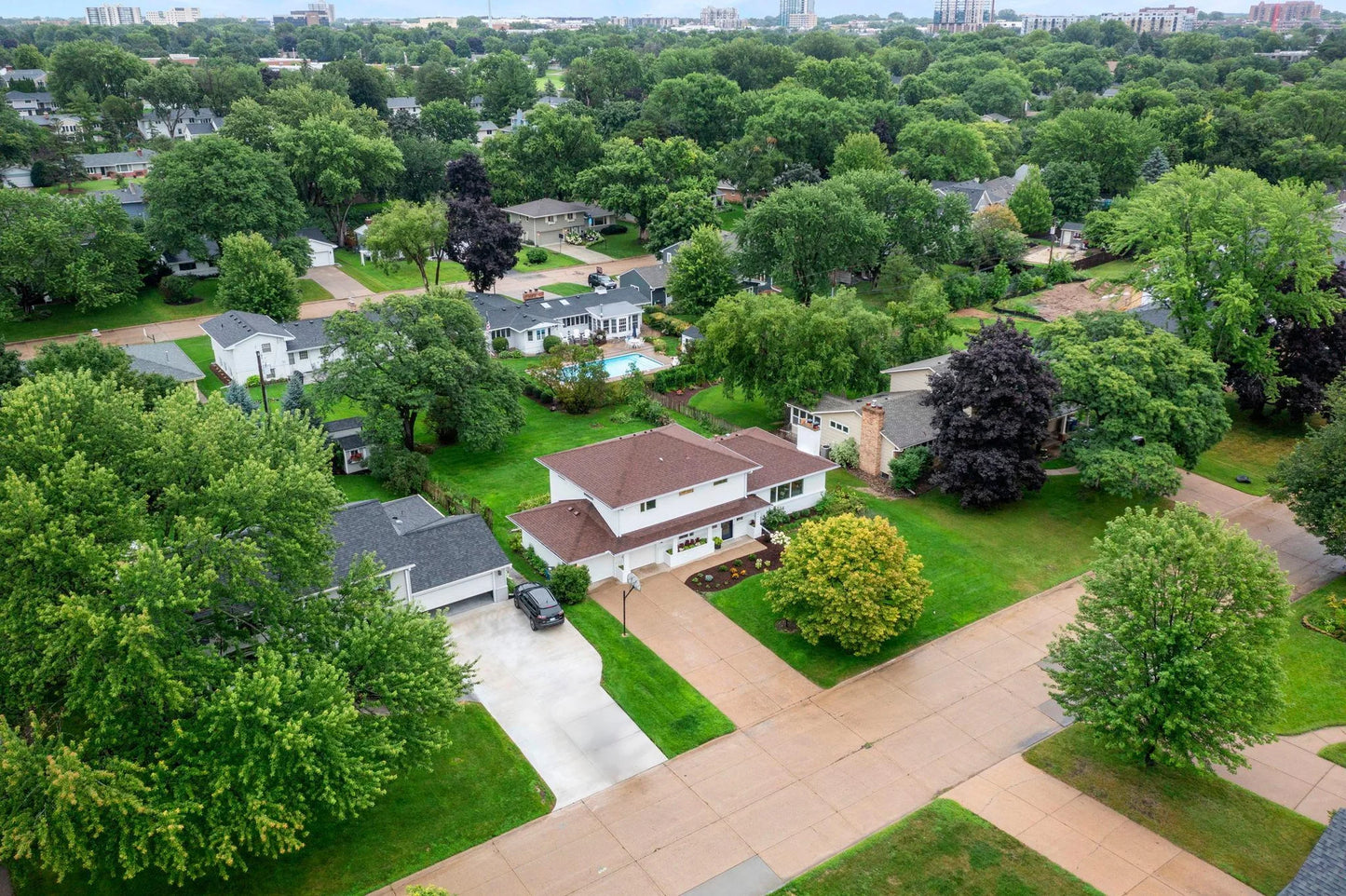 4440 Fondell Drive, Edina, MN 55435
