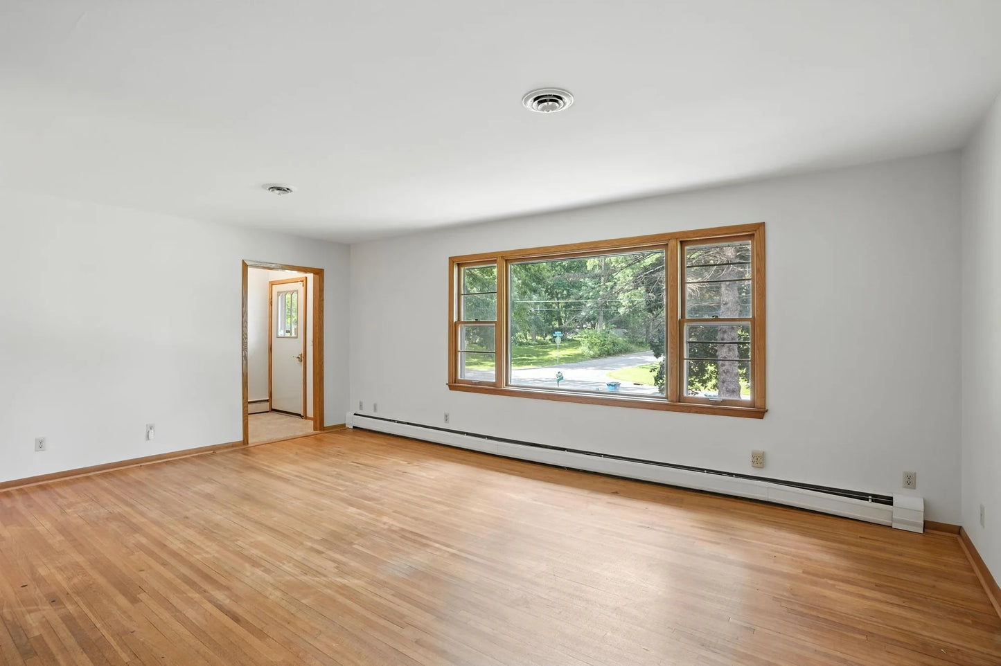 10279 Upper 196th Way, Lakeville, MN 55044
