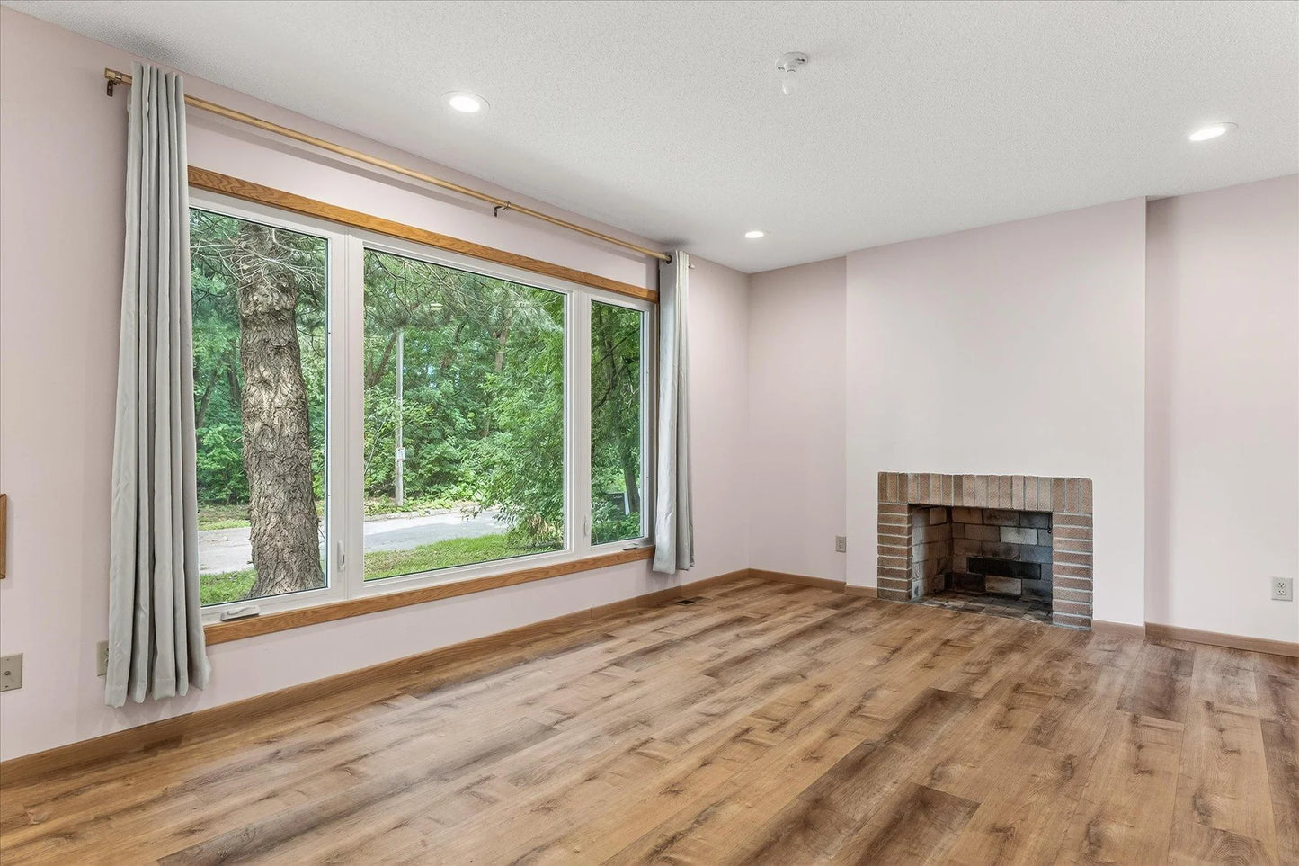 4730 Xerxes Avenue, Minneapolis, MN 55430