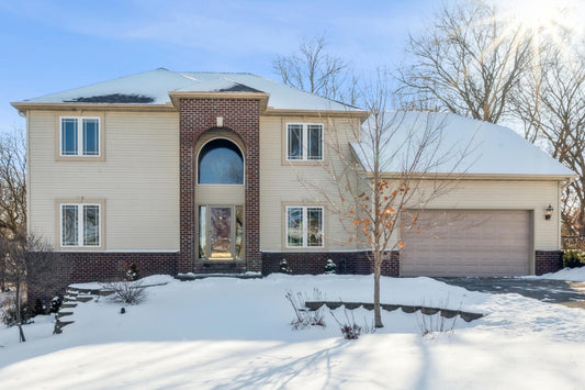 71 Eileen Circle, Burnsville, MN 55306