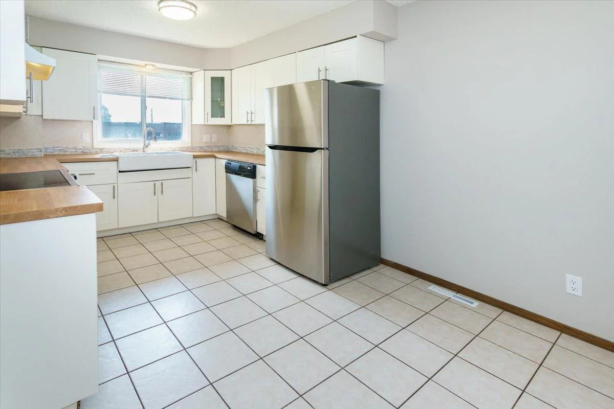5410 Old Shakopee Circle, Bloomington, MN 55437
