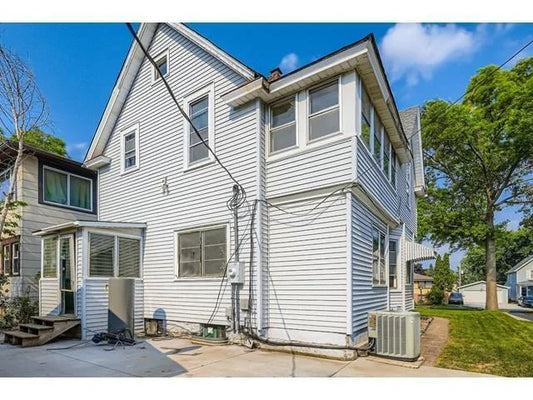 1615 Payne Avenue, Saint Paul, MN 55130