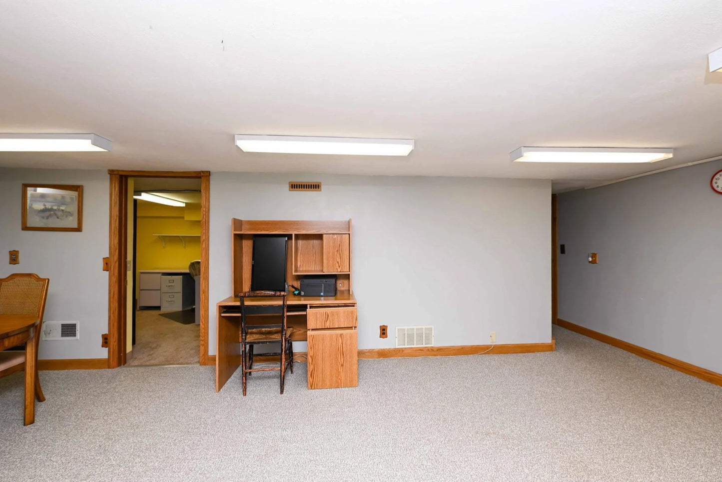 4760 Vine Hill Road, Deephaven, MN 55331