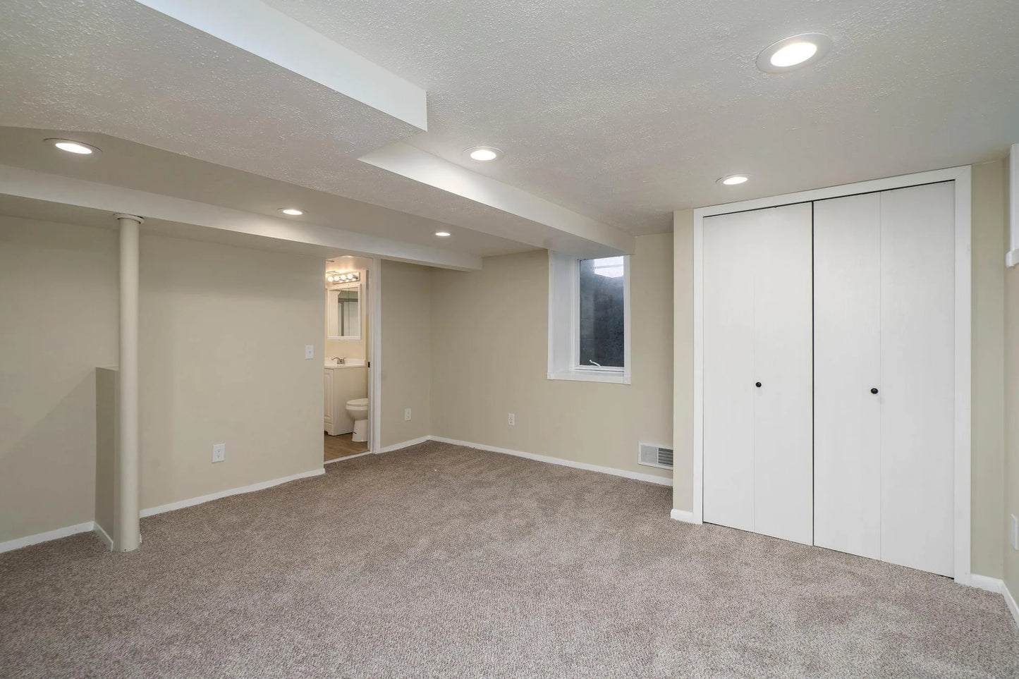 10212 Xerxes Avenue, Bloomington, MN 55431