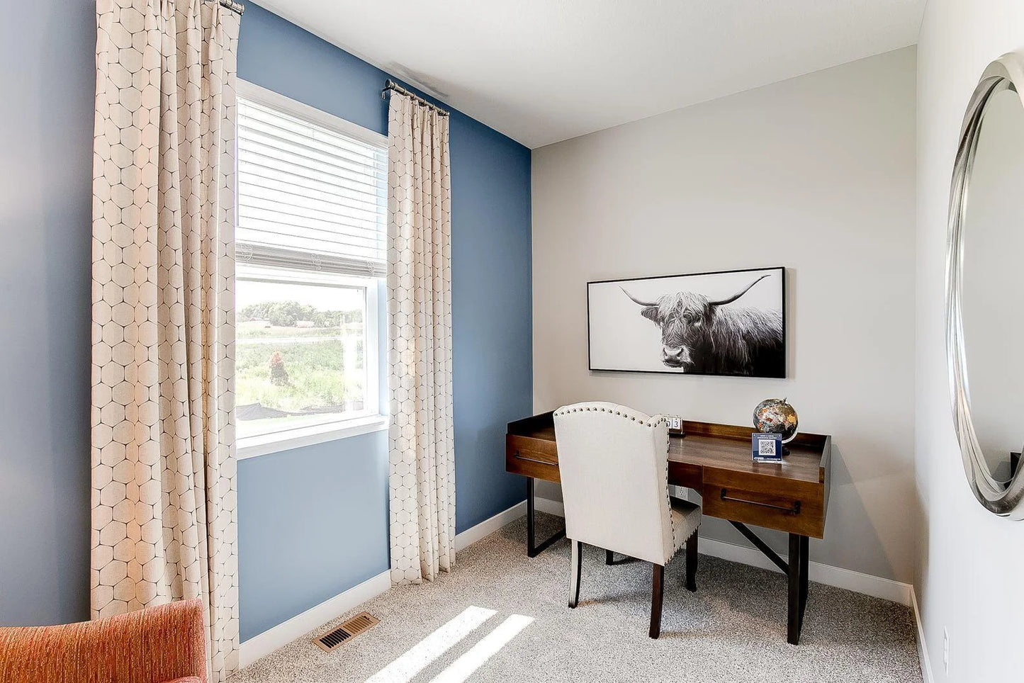1684 Oak Creek Pass, Chaska, MN 55318
