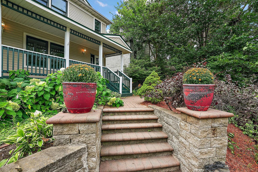 517 Bidwell Street, Saint Paul, MN 55107