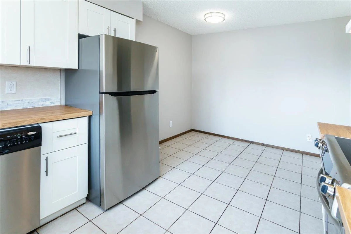 5410 Old Shakopee Circle, Bloomington, MN 55437