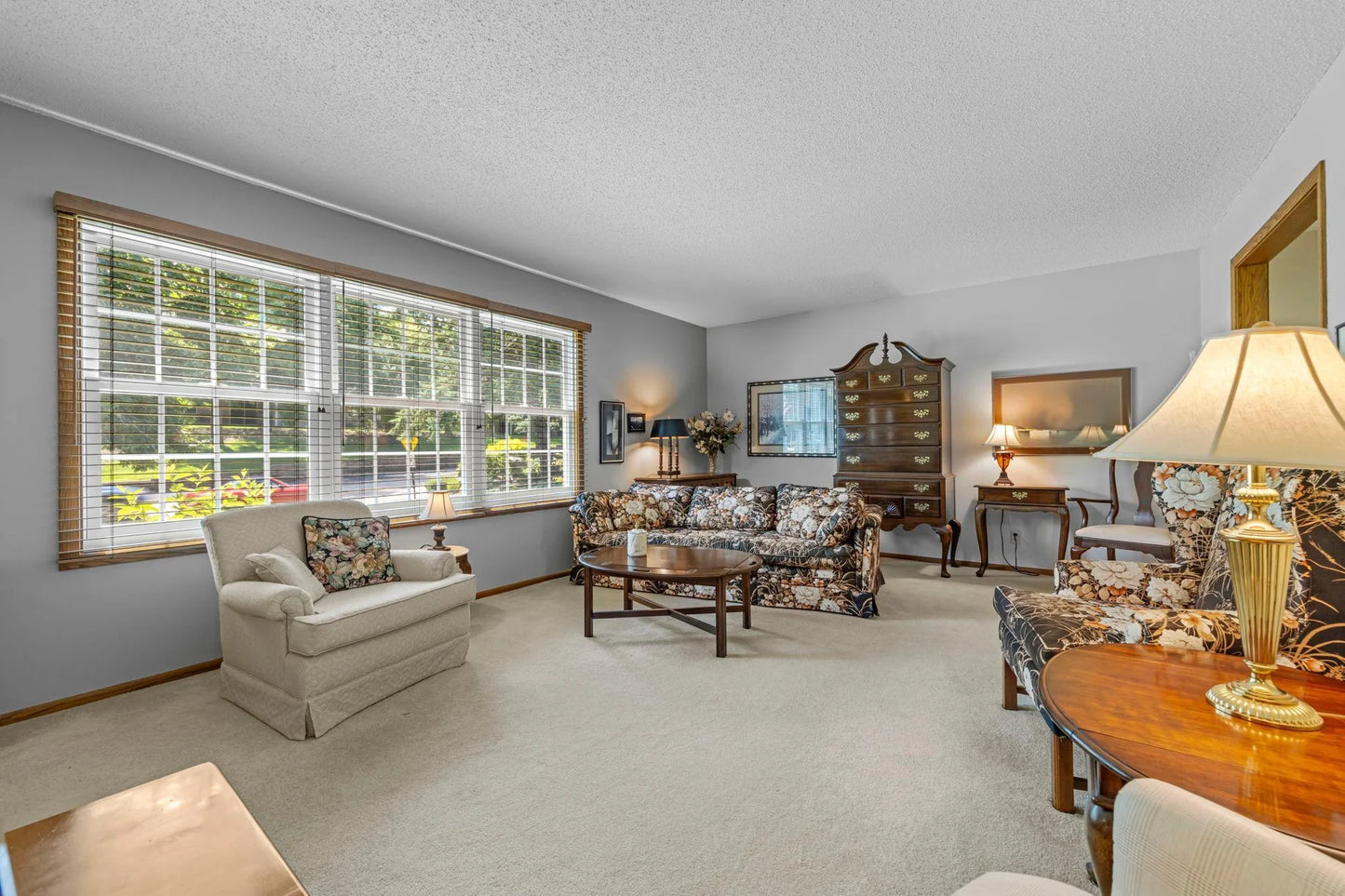 4466 Victoria Street, Shoreview, MN 55126